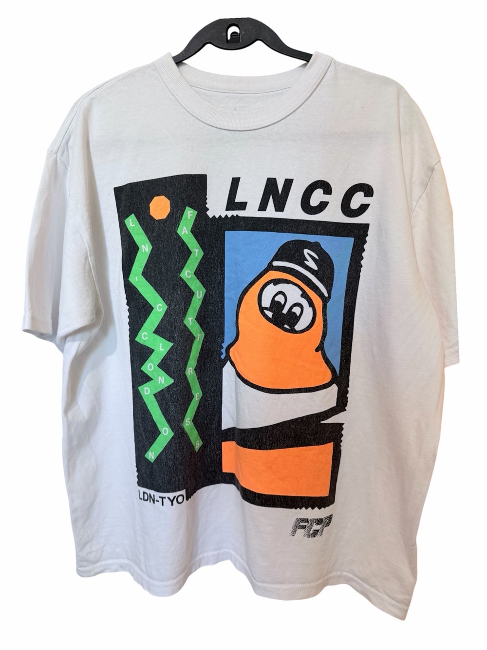 〈BEAMS T〉× "LN-CC" SHINKNOWNSUKE T-shirt